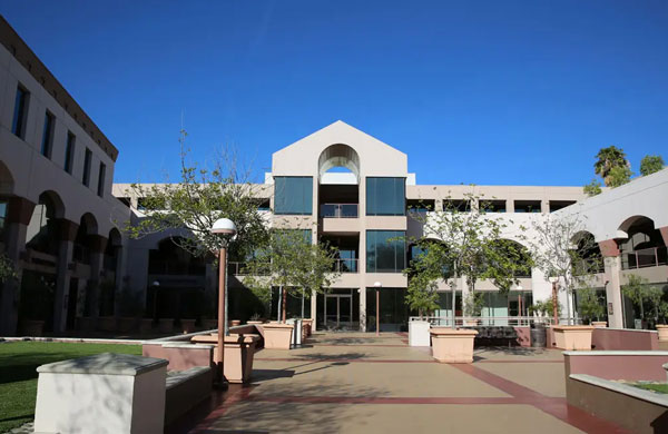 伊利诺伊辅助生殖中心